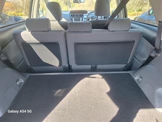 2013 Toyota PRIUS ALPHA  HYBRID - Thumbnail