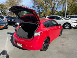 2011 Mazda axela sport 20s - Thumbnail