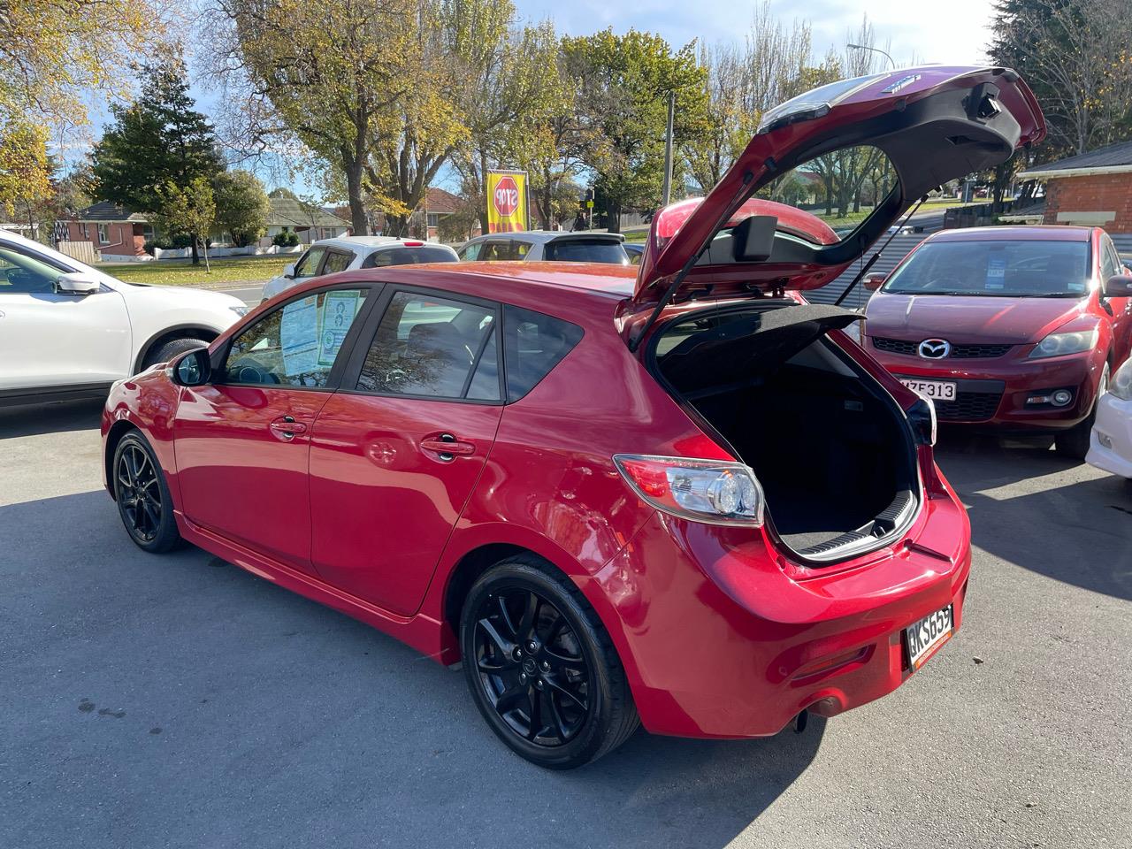 2011 Mazda axela sport 20s