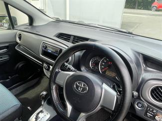 2011 Toyota VITZ RS  5 DOOR HATCH - Thumbnail