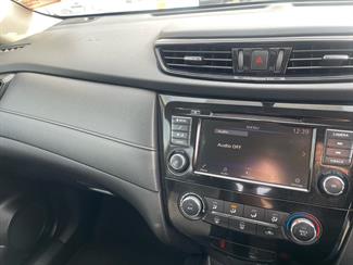 2021 Nissan X-TRAIL ST 2.5P/4WD/NZ - Thumbnail