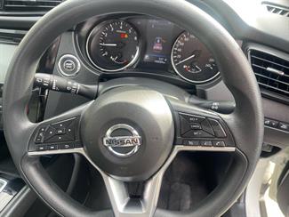 2021 Nissan X-TRAIL ST 2.5P/4WD/NZ - Thumbnail