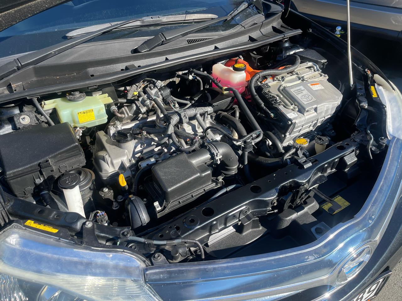2014 Toyota Corolla Fielder HYBRID wagon