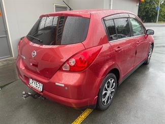 2007 Nissan TIIDA 5 door hatch - Thumbnail
