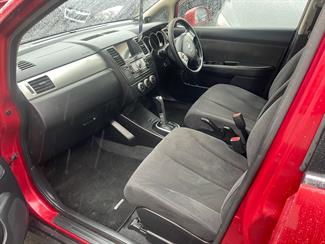 2007 Nissan TIIDA 5 door hatch - Thumbnail