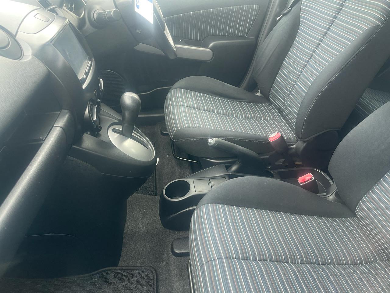 2009 Mazda demio 