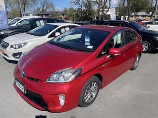 2015 Toyota prius hybrid. - Thumbnail