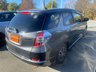 2014 Honda FIT SHUTTLE HYBRID - Thumbnail