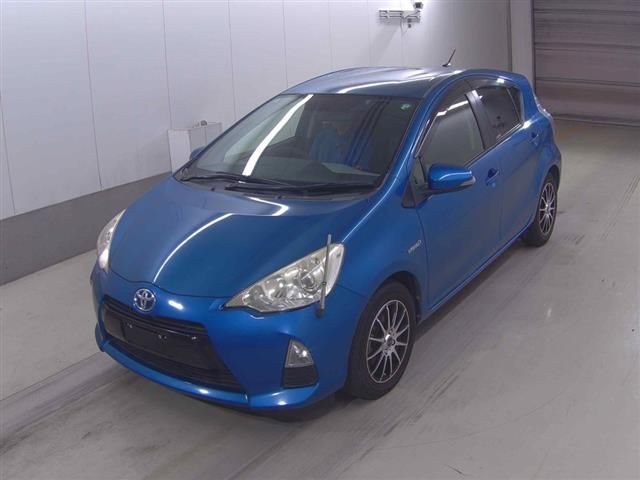 2013 Toyota AQUA HYBRID