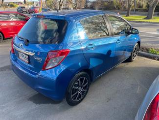 2013 Toyota YR 1.3P HATCH5 4A / Blue / Hatchback - Thumbnail