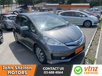 2013 Honda FIT HYBRID RS - Thumbnail