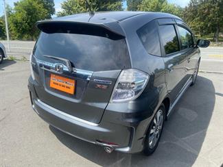 2013 Honda FIT HYBRID RS - Thumbnail