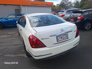 2006 Nissan TEANA - Thumbnail