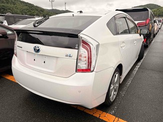 2013 Toyota prius hybrid. - Thumbnail