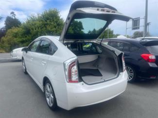 2013 Toyota prius hybrid. - Thumbnail