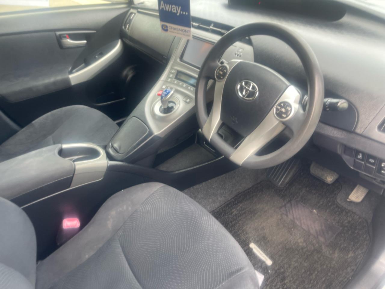 2013 Toyota prius hybrid.