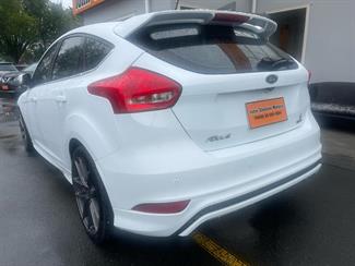 2018 Ford FOCUS ECO BOOST S - Thumbnail