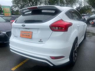 2018 Ford FOCUS ECO BOOST S - Thumbnail