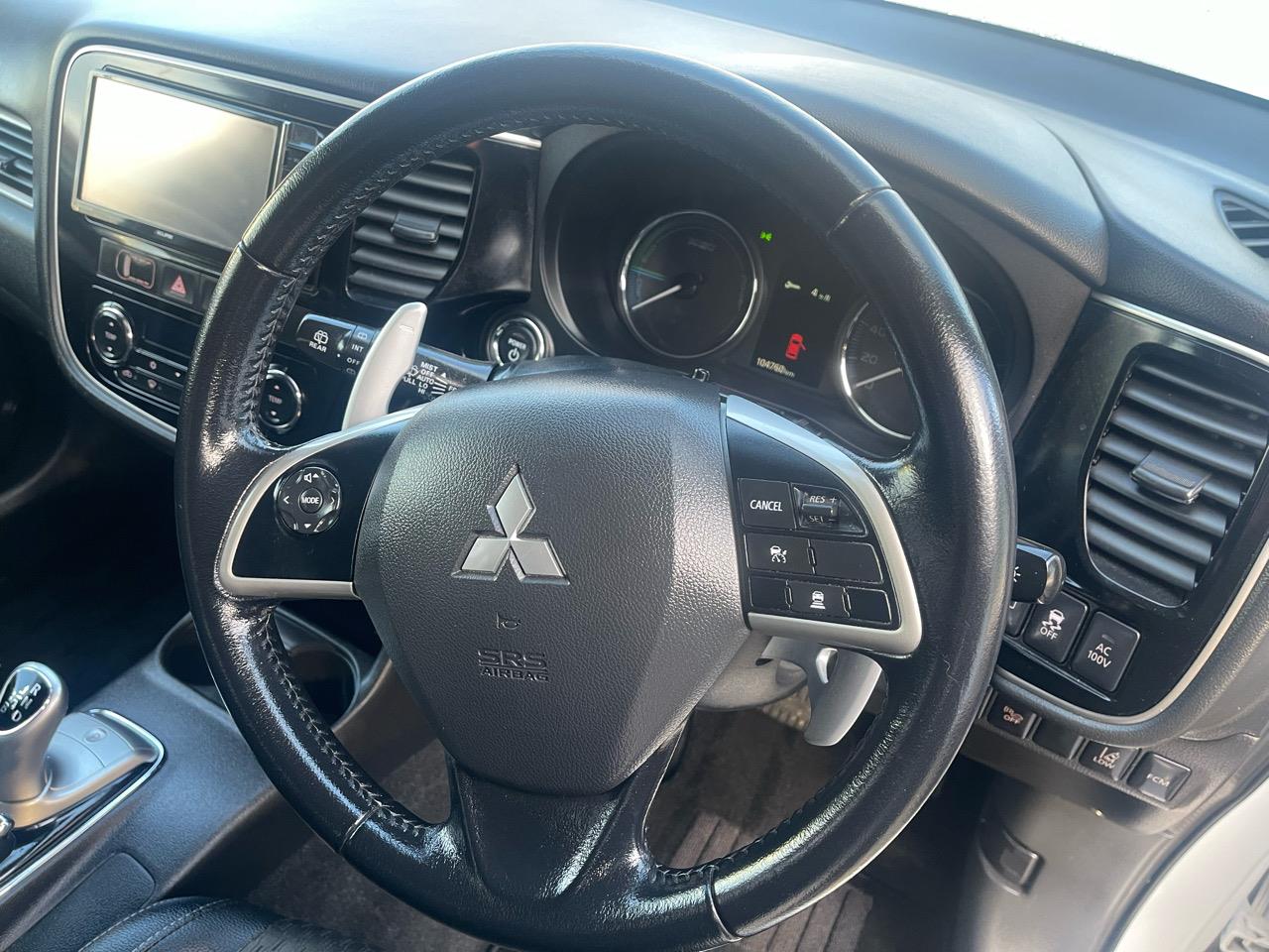 2014 Mitsubishi OUTLANDER PHEV HYBRID
