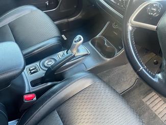 2014 Mitsubishi OUTLANDER PHEV HYBRID - Thumbnail