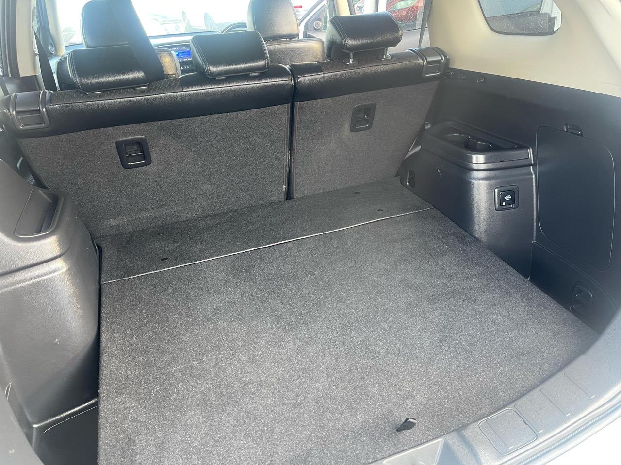 2014 Mitsubishi OUTLANDER PHEV HYBRID