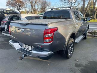 2017 Mitsubishi TRITON - Thumbnail