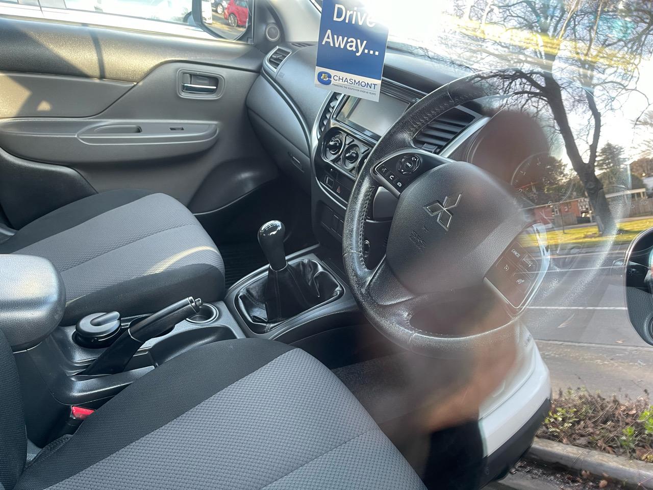 2017 Mitsubishi TRITON