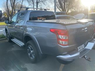 2017 Mitsubishi TRITON - Thumbnail