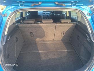 2012 Mazda axela - Thumbnail