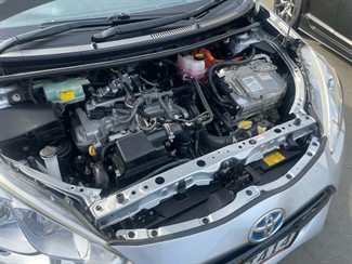2015 Toyota AQUA HYBRID - Thumbnail