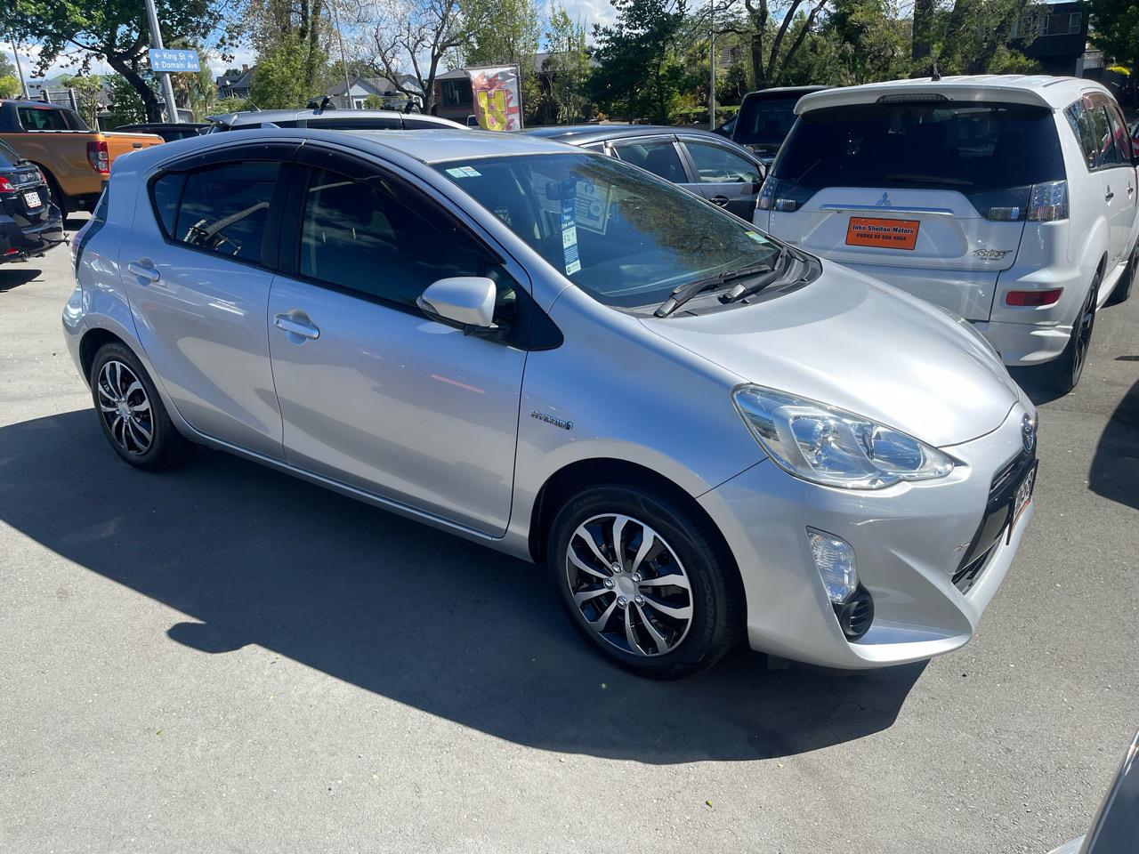 2015 Toyota Aqua Hybrid