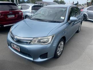 2013 Toyota corolla axio hybrid - Thumbnail