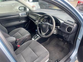 2013 Toyota corolla axio hybrid - Thumbnail