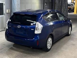 2013 Toyota PRIUS - Thumbnail