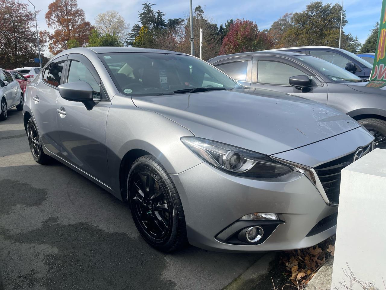 2014 Mazda AXELA HYBRID