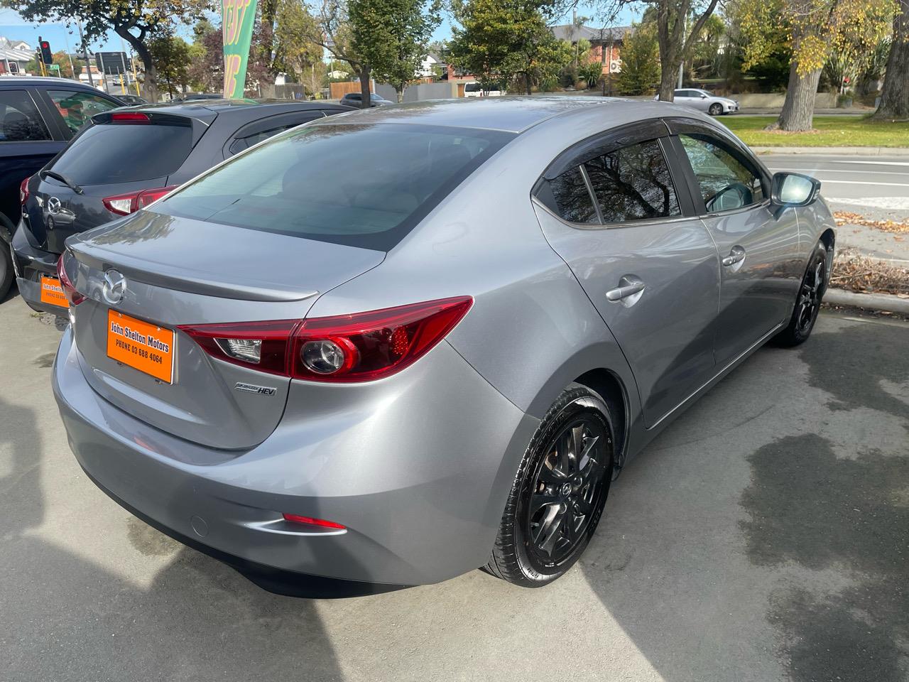 2014 Mazda AXELA HYBRID