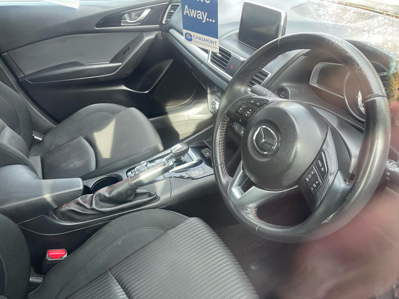 2014 Mazda AXELA HYBRID