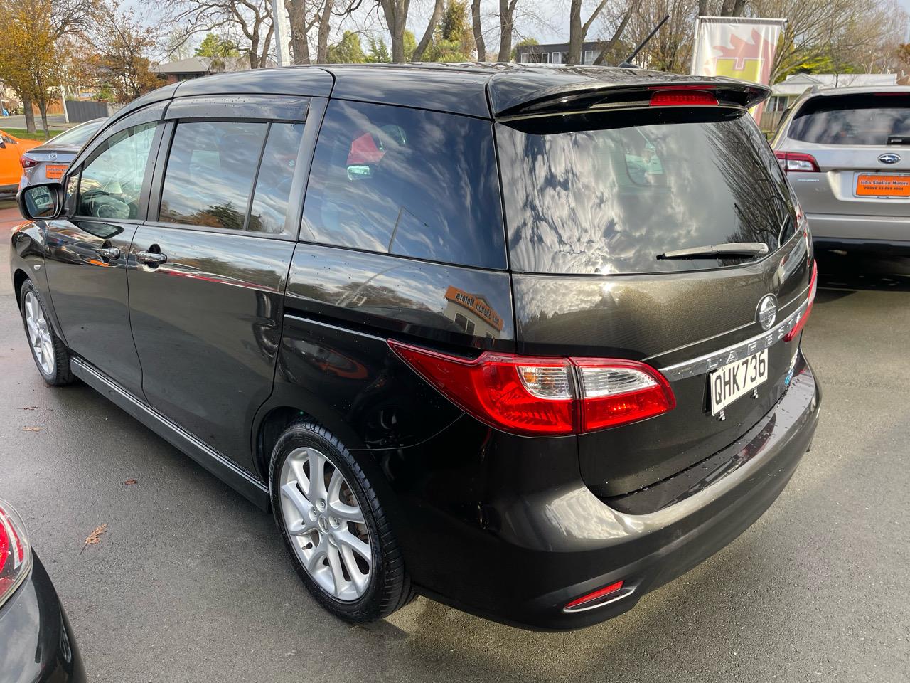 2011 Nissan lafesta 7 seater