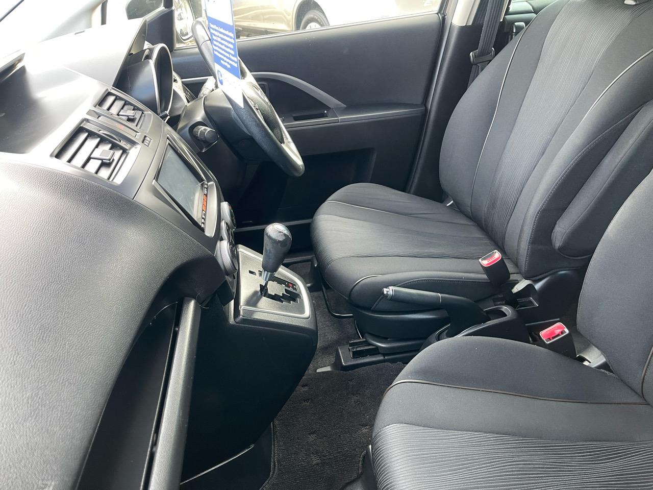 2011 Nissan lafesta 7 seater