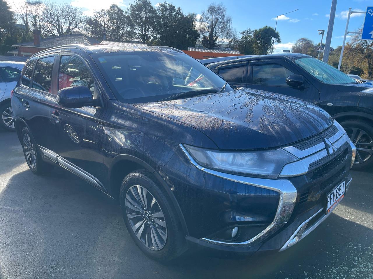 2022 Mitsubishi OUTLANDER 7 SEATER 4X4 KIWI NEW