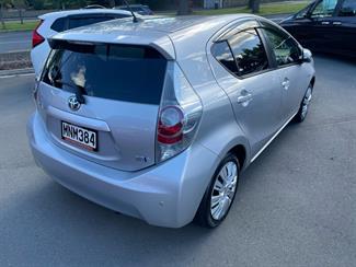 2014 Toyota AQUA Hybrid - Thumbnail