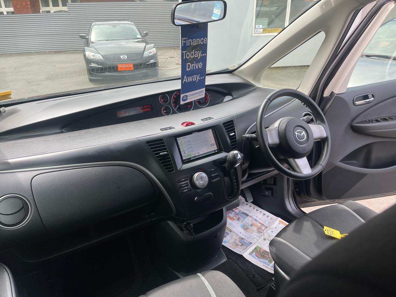 2009 Mazda Biante 8 seater