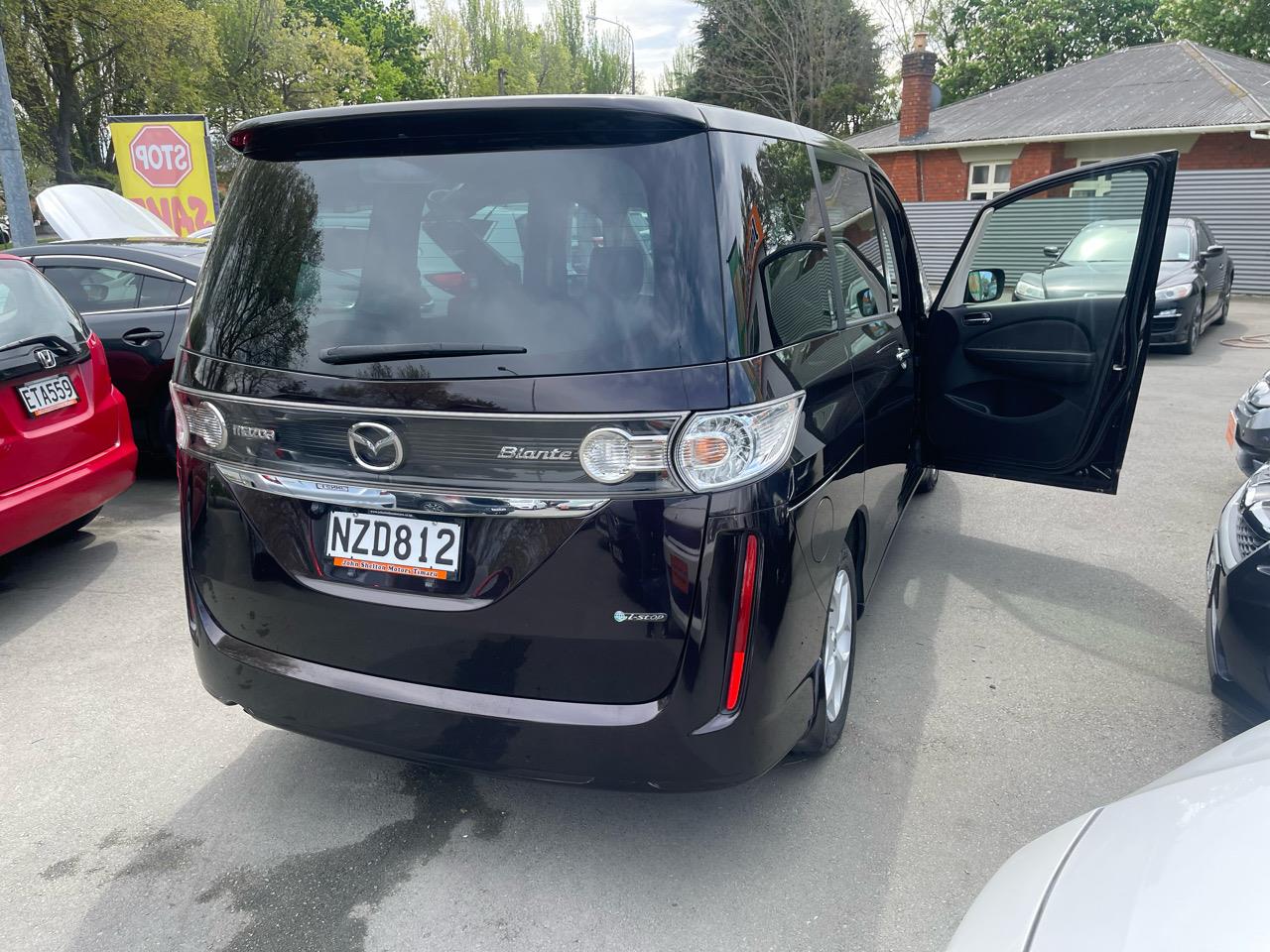 2009 Mazda Biante 8 seater