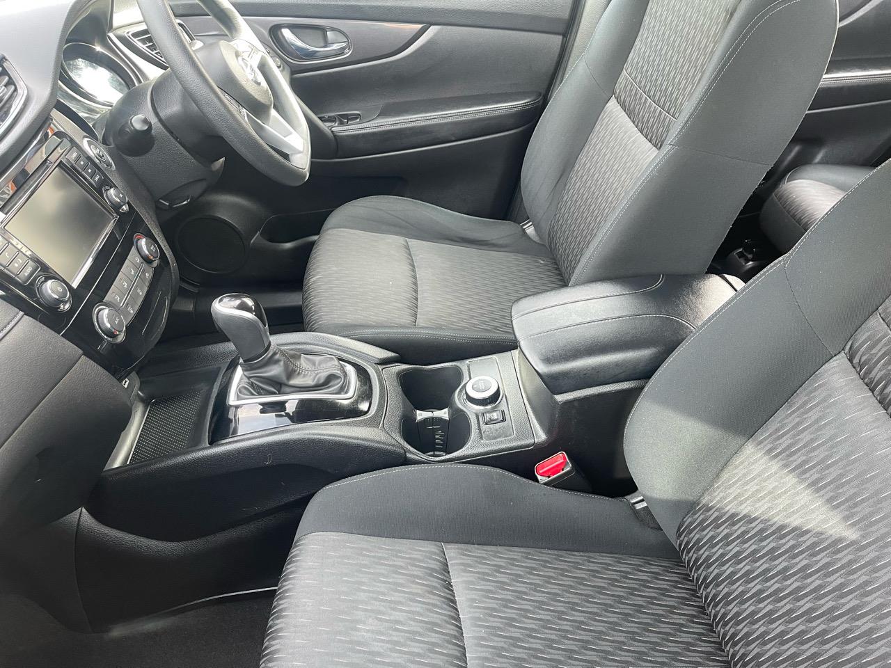 2021 Nissan X-TRAIL ST 2.5P/4WD/6CVT / Red