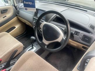 2001 Suzuki AERIO - Thumbnail