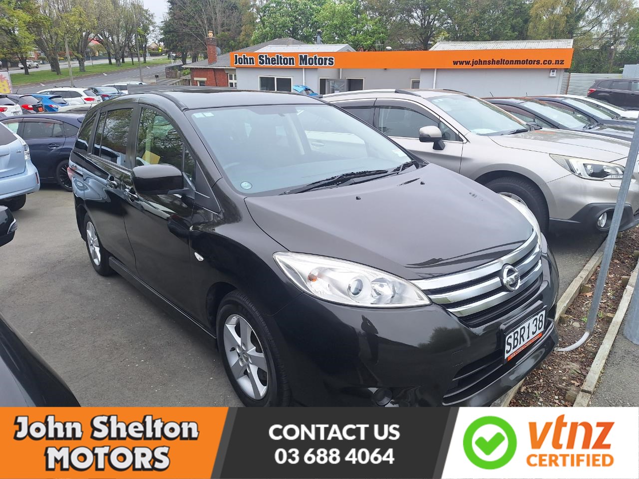 2012 Nissan lafesta 7 seater