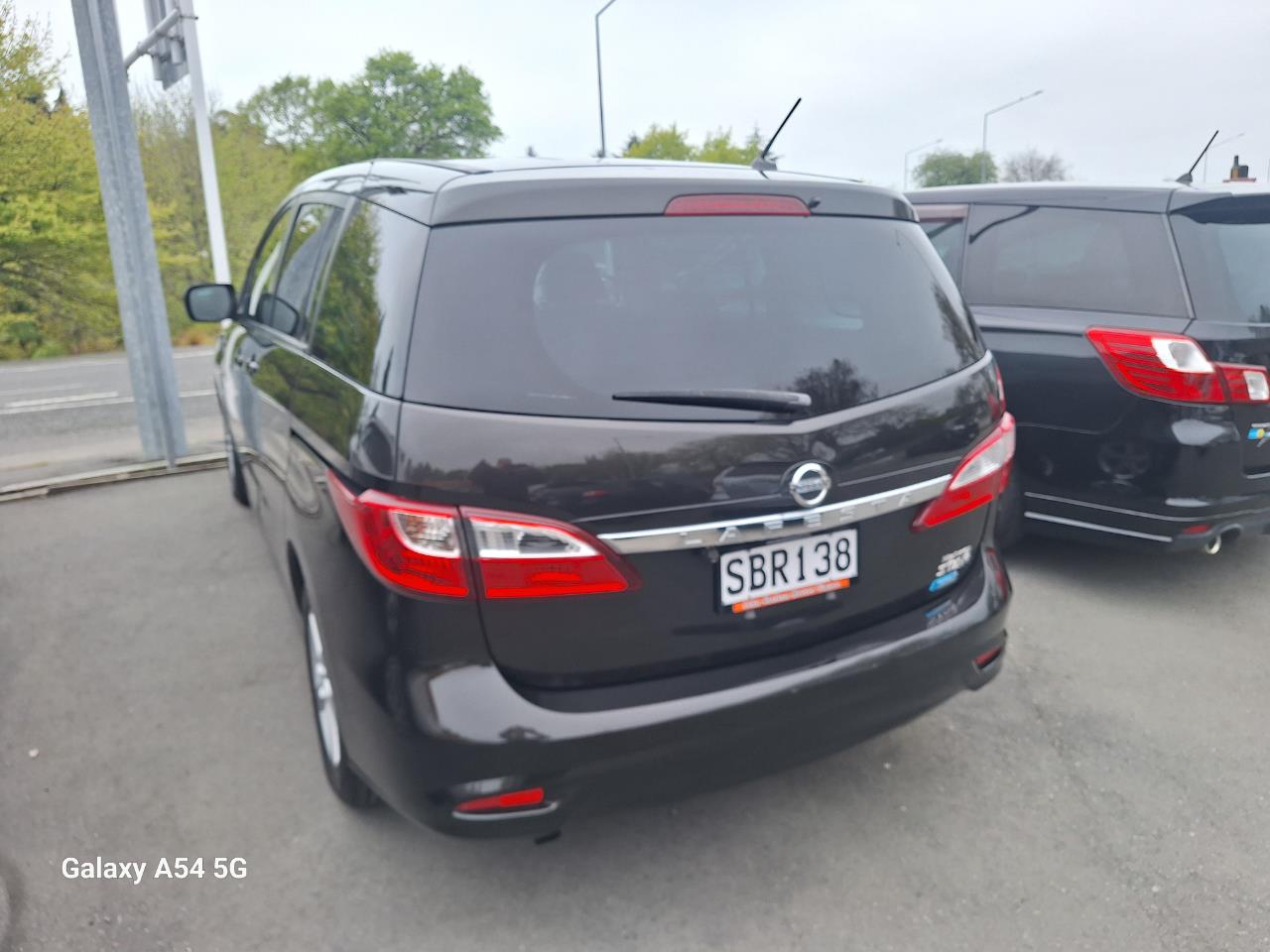 2012 Nissan lafesta 7 seater