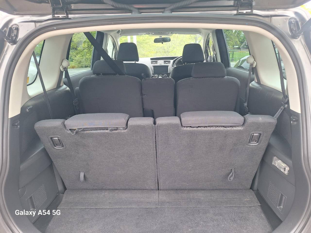 2012 Nissan lafesta 7 seater