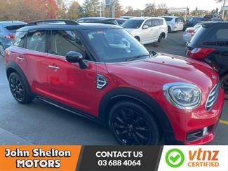 2017 Mini COUNTRY MAN - Thumbnail