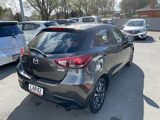 2017 Mazda 2 GSX 1.5P/6AT / Grey / Hatchback - Thumbnail
